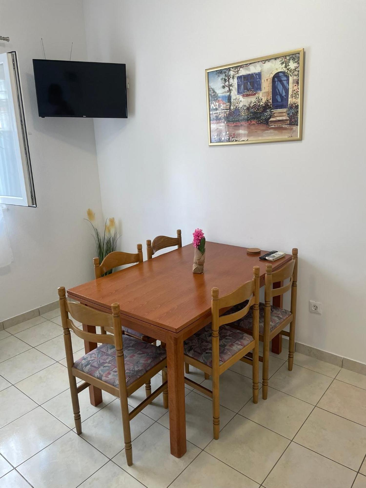 Apartments Niko ロクヴァ・ロゴズニツァ エクステリア 写真
