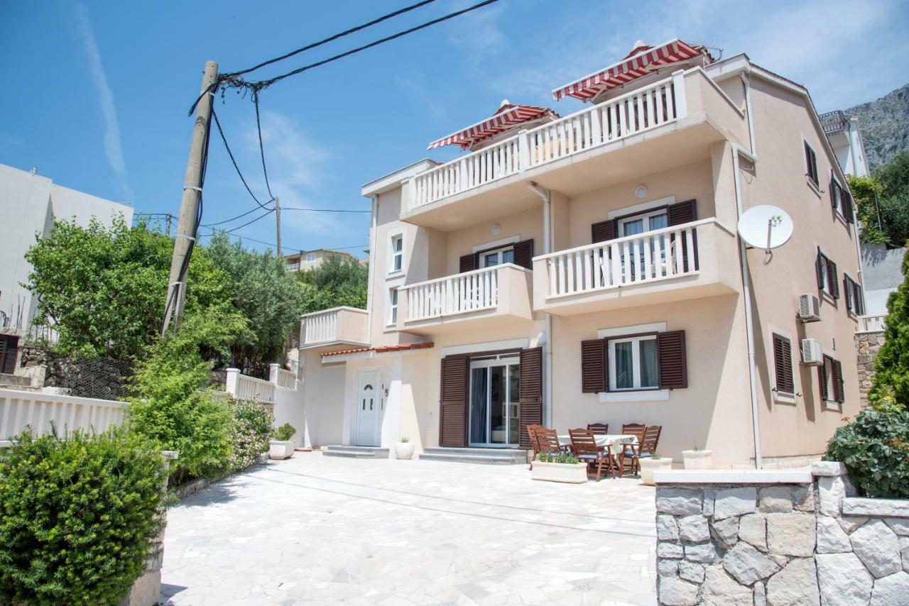Apartments Niko ロクヴァ・ロゴズニツァ エクステリア 写真